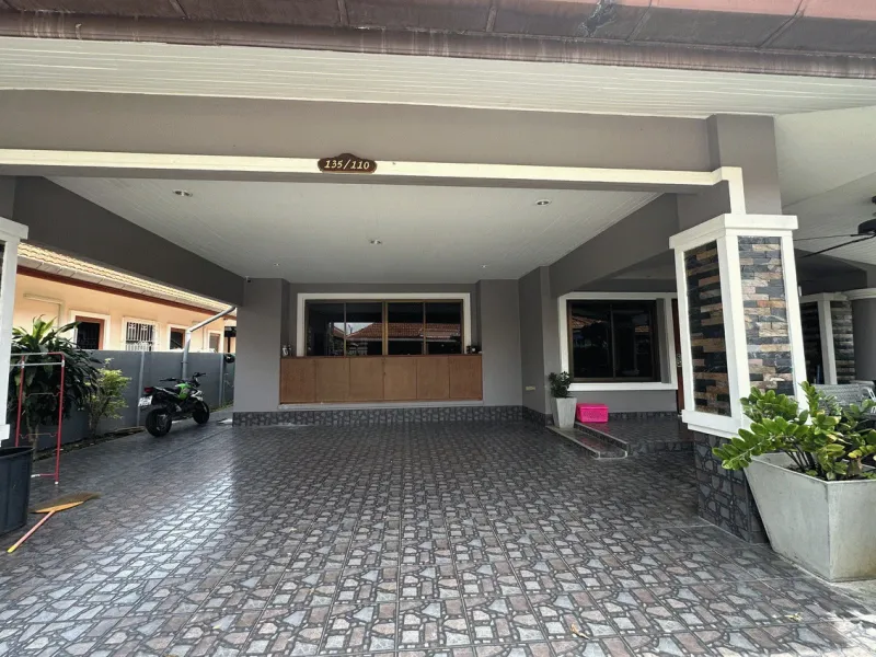 3-Bedroom Pet-Friendly House for Rent, Chalong, Near Chalong Circle - Chalong, Phuket - Main photo