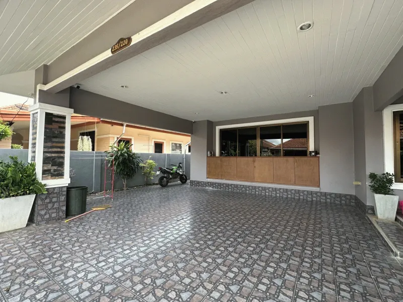 3-Bedroom Pet-Friendly House for Rent, Chalong, Near Chalong Circle - Chalong, Phuket - Main photo