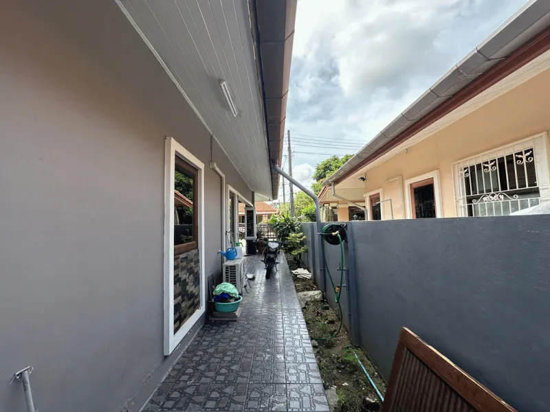 3-Bedroom Pet-Friendly House for Rent, Chalong, Near Chalong Circle - Chalong, Phuket - Main photo