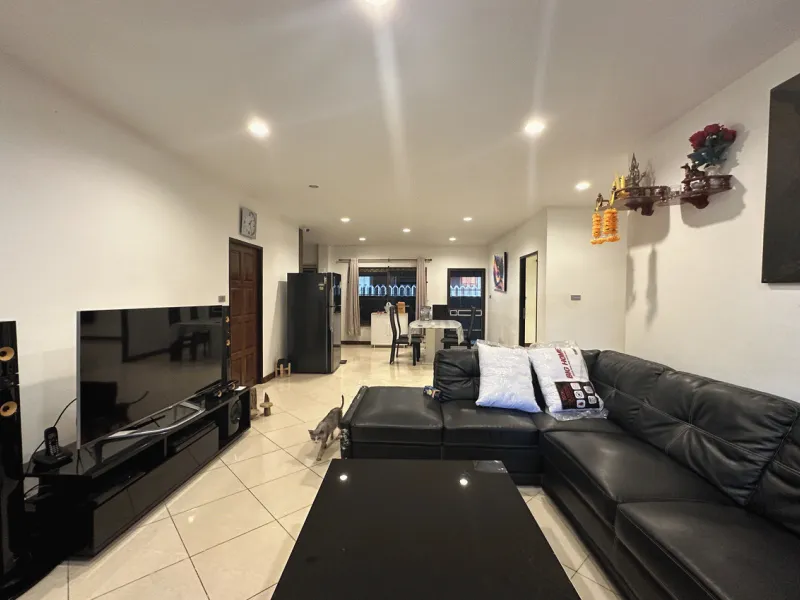 3-Bedroom Pet-Friendly House for Rent, Chalong, Near Chalong Circle - Chalong, Phuket - Main photo