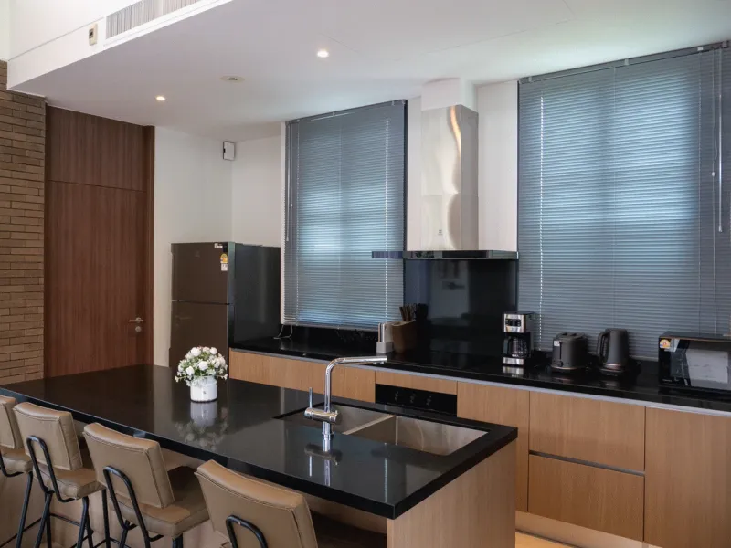 Boat Avenue Residence, 4-Bedroom Luxury Pool Villa for Sale, Cherng Talay, Freehold - Cherng Talay, Phuket - Main photo