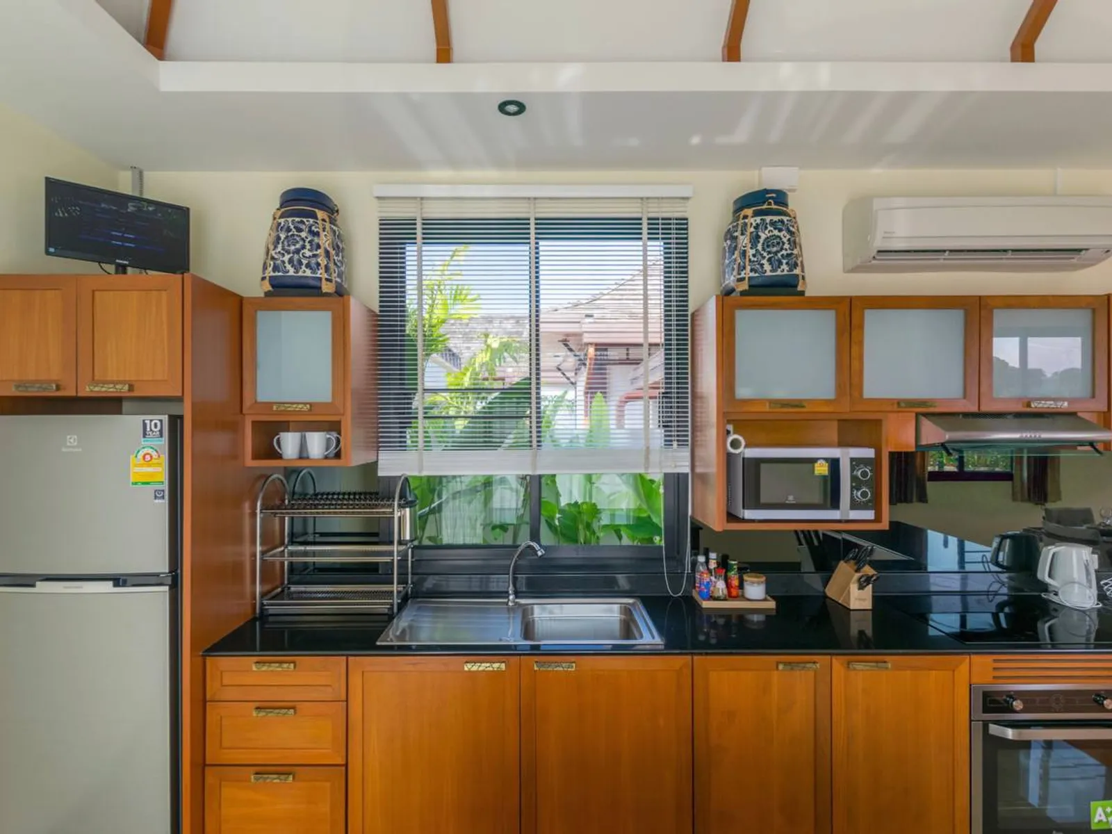 Rawai VIP Villas, 3-Bedroom Pool Villa for Sale, Rawai, 300m to Beach - Rawai, Phuket - Photo 9
