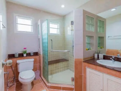 4-Bedroom House for Rent, Chalong, Near BCIS School - Chalong, Phuket - Photo 6
