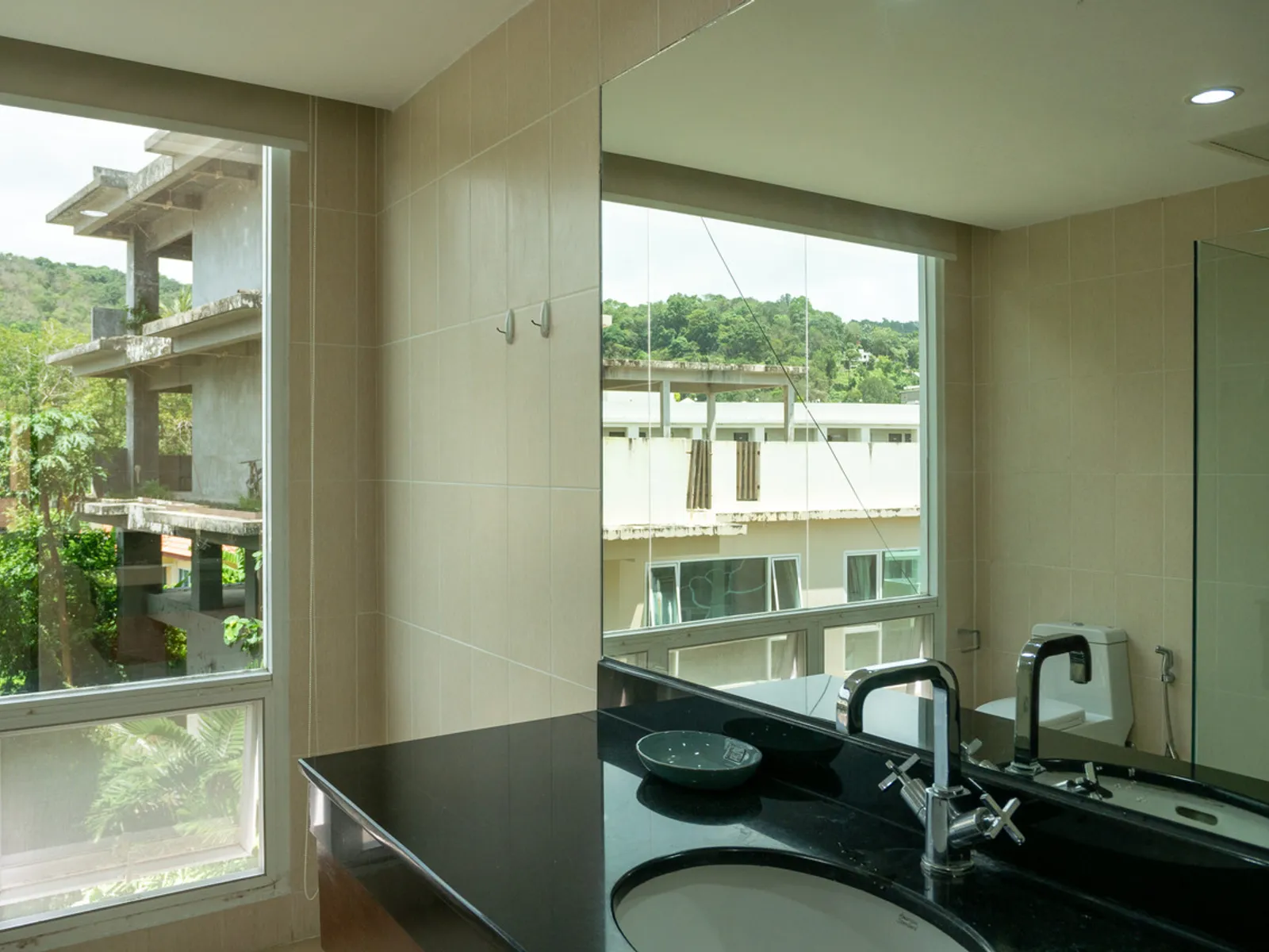 ขายคอนโดวิวทะเล 2 ห้องนอน โครงการ กะรน วิว ที่กะรน กรรมสิทธิ์สมบูรณ์ 296 ตร.ม. - Karon, Phuket - รูปภาพ 32