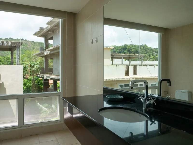 ขายคอนโดวิวทะเล 2 ห้องนอน โครงการ กะรน วิว ที่กะรน กรรมสิทธิ์สมบูรณ์ 296 ตร.ม. - Karon, Phuket - ภาพหลัก