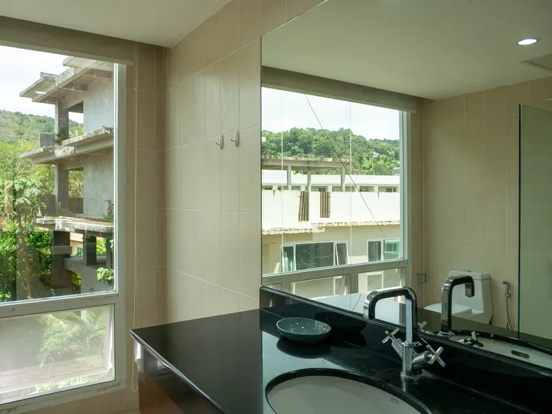 ขายคอนโดวิวทะเล 2 ห้องนอน โครงการ กะรน วิว ที่กะรน กรรมสิทธิ์สมบูรณ์ 296 ตร.ม. - Karon, Phuket - ภาพหลัก