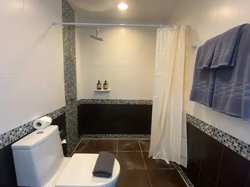 2-Bedroom Sea View Condo for Rent, Surin Beach, Pool & Mountain View - Surin Beach, Phuket - Main photo