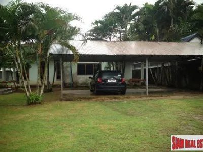 ขายบ้าน 2 ห้องนอน พร้อมที่ดิน 2,456 ตร.ม. ถลาง (โฉนด) - Thalang, Phuket - อสังหาริมทรัพย์ขายหรือให้เช่าในภูเก็ต