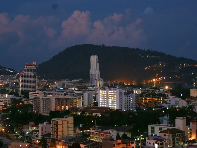 Prince Edward Resort, 1-Bedroom Sea View Studio for Rent, Patong Bay - Patong, Phuket - Main photo