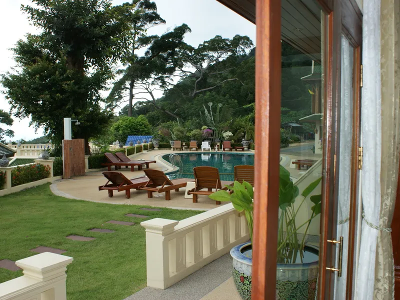 Prince Edward Resort, 1-Bedroom Sea View Studio for Rent, Patong Bay - Patong, Phuket - Main photo