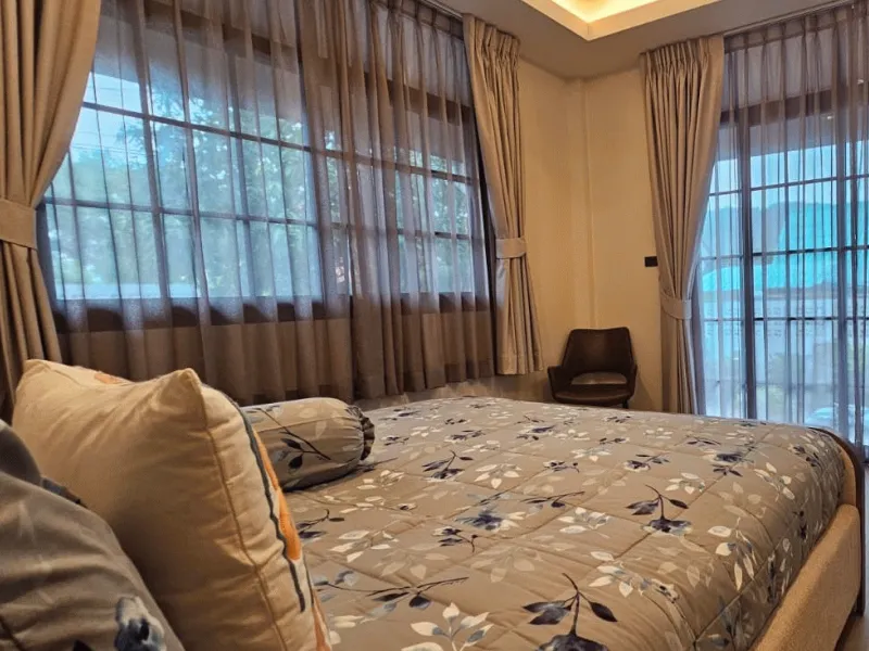 5-Bedroom Pool Villa for Rent, Rawai, Sai Yuan, Large Garden - Rawai, Phuket - Main photo