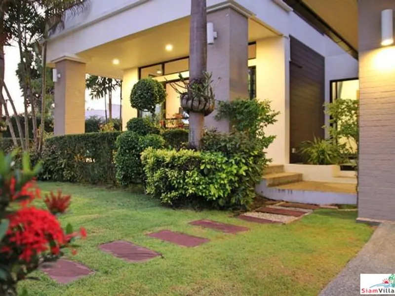 Villa Tanode, 4 chambres avec piscine privée à louer à Layan - Layan, Phuket - Photo principale