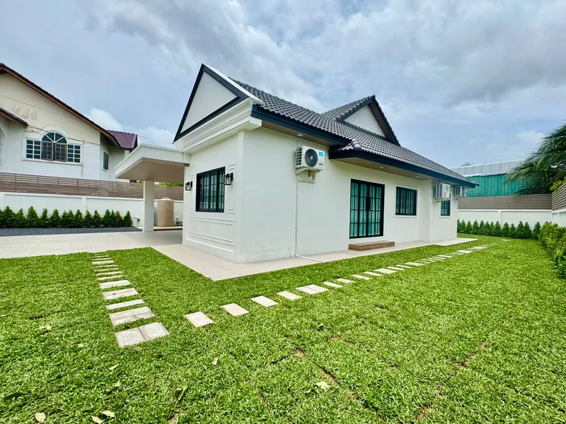 4-Bedroom Family Home for Rent, Thalang, Pet-Friendly - Thalang, Phuket - Main photo