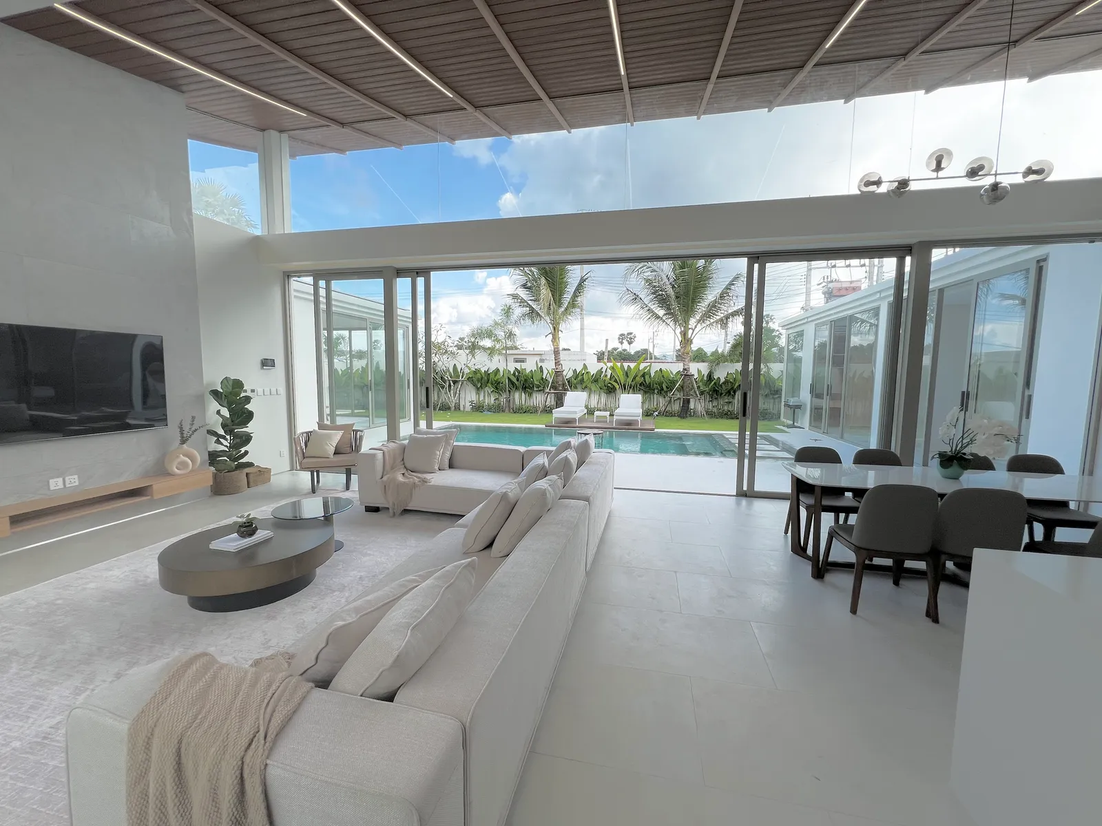 4-Bedroom Pool Villa for Rent, Thalang, Private Pool with Jacuzzi - Thalang, Phuket - Photo 7