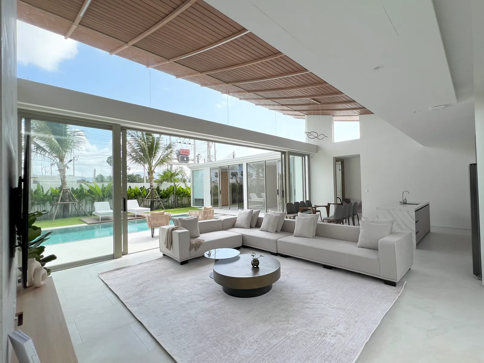 4-Bedroom Pool Villa for Rent, Thalang, Private Pool with Jacuzzi - Thalang, Phuket - Photo 5