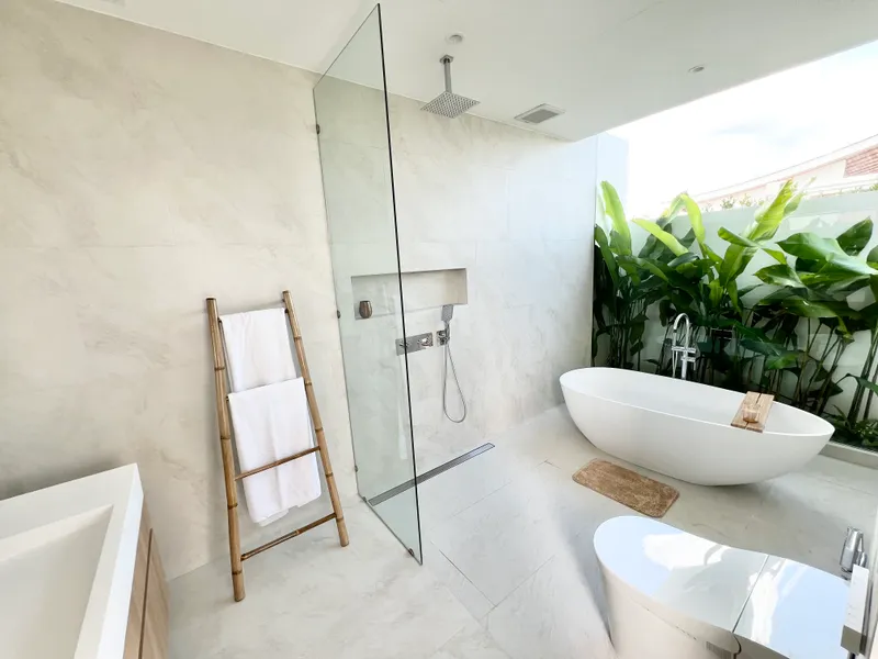 4-Bedroom Pool Villa for Rent, Thalang, Private Pool with Jacuzzi - Thalang, Phuket - Main photo