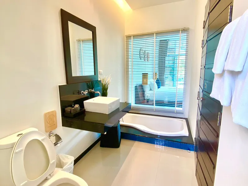 Oxygen Bang Tao, 4-Bedroom Pool Condo for Sale, Bang Tao, Freehold - Bang Tao, Phuket - Main photo