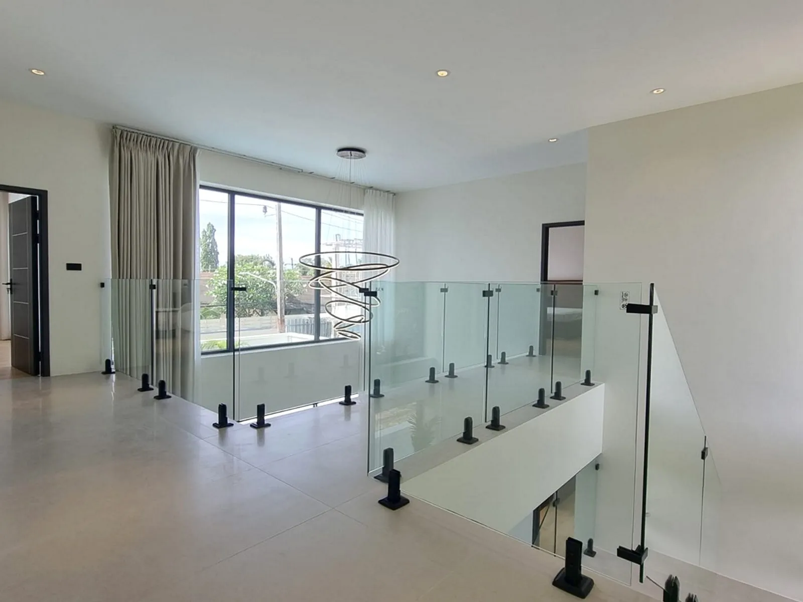 4-Bedroom Pool Villa for Rent, Nai Harn, 5 Min to Beach - Nai Harn, Phuket - Photo 23
