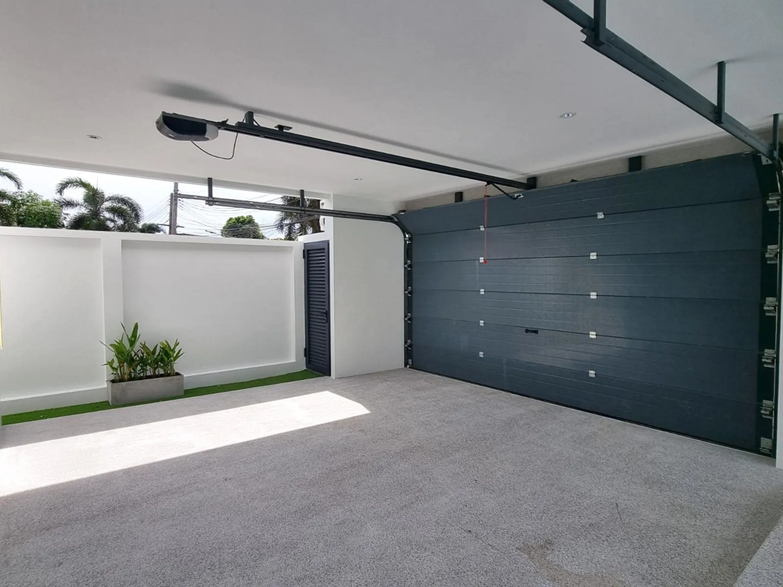 4-Bedroom Pool Villa for Rent, Nai Harn, 5 Min to Beach - Nai Harn, Phuket - Photo 31