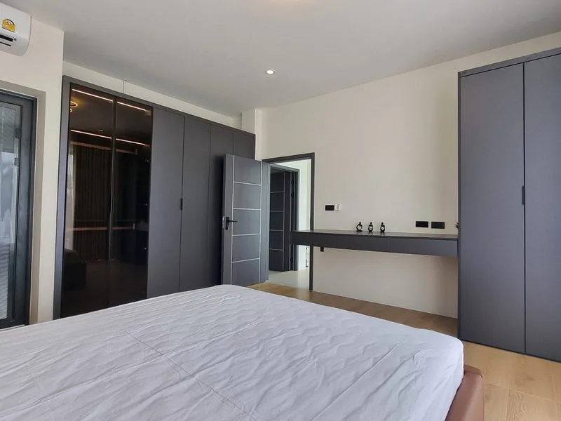 4-Bedroom Pool Villa for Rent, Nai Harn, 5 Min to Beach - Nai Harn, Phuket - Main photo