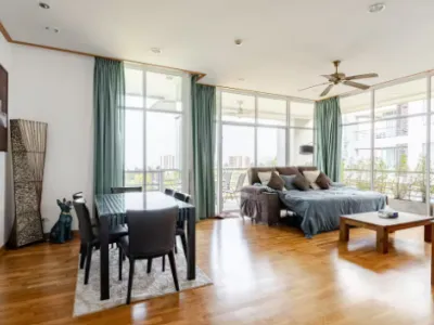 Spacieux appartement de 2 chambres avec vue mer en location longue durée à Kata. - Kata, Phuket - Photo 2