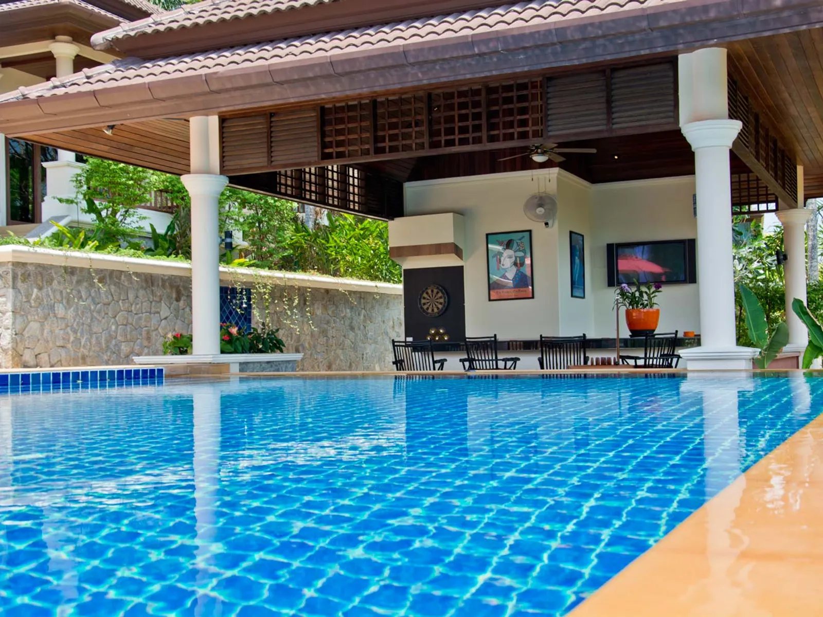 Lakewood Hills, 6-Bedroom Sea View Pool Villa for Sale, Layan, Freehold - Layan, Phuket - Photo 7