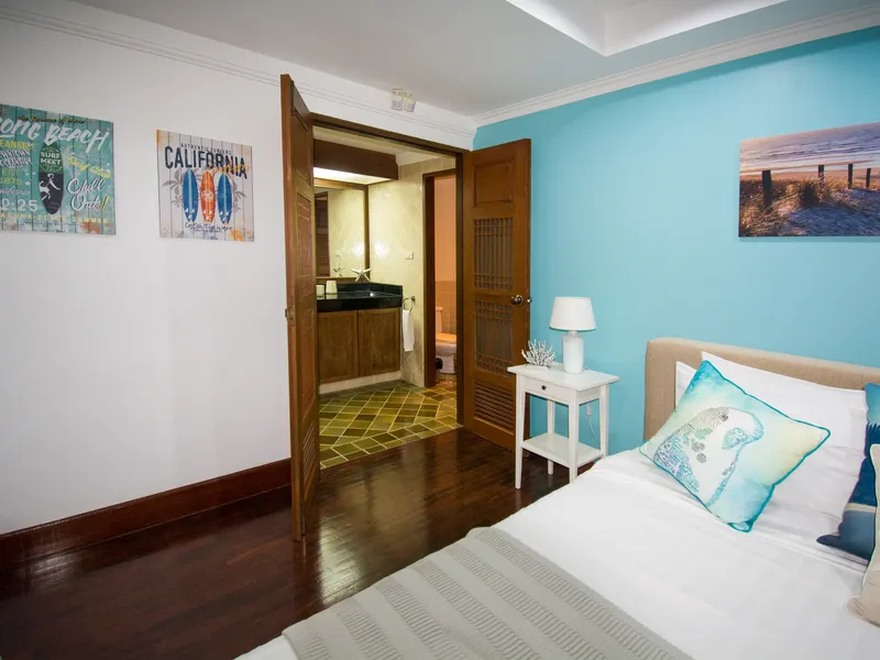 Lakewood Hills, 6-Bedroom Sea View Pool Villa for Sale, Layan, Freehold - Layan, Phuket - Main photo