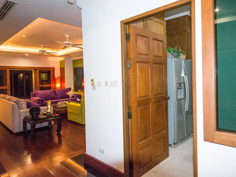 Lakewood Hills, 6-Bedroom Sea View Pool Villa for Sale, Layan, Freehold - Layan, Phuket - Main photo