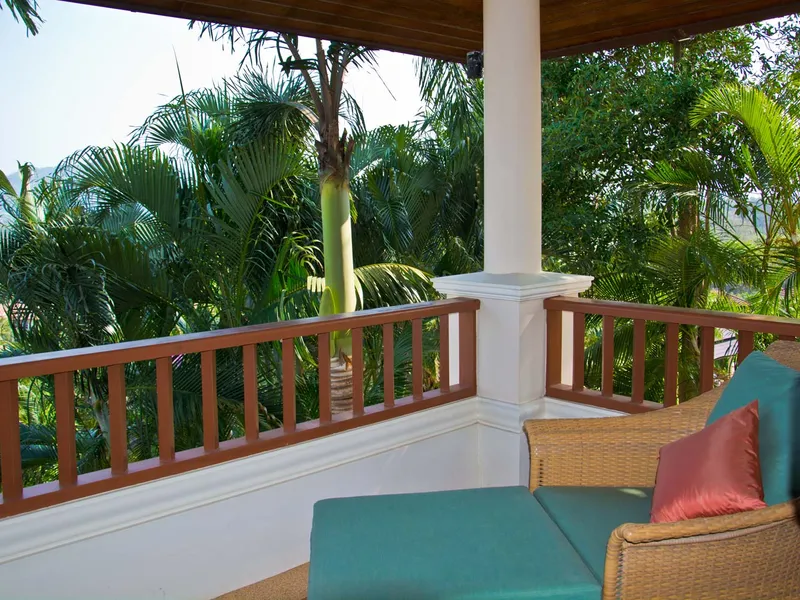 Lakewood Hills, 6-Bedroom Sea View Pool Villa for Sale, Layan, Freehold - Layan, Phuket - Main photo