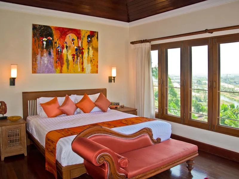 Lakewood Hills, 6-Bedroom Sea View Pool Villa for Sale, Layan, Freehold - Layan, Phuket - Main photo