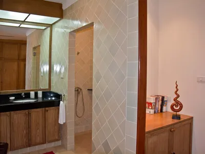 Lakewood Hills, 6-Bedroom Sea View Pool Villa for Sale, Layan, Freehold - Layan, Phuket - Photo 59
