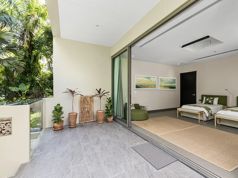 5-Bedroom Luxury Pool Villa for Sale, Cherng Talay, Freehold - Cherng Talay, Phuket - Main photo
