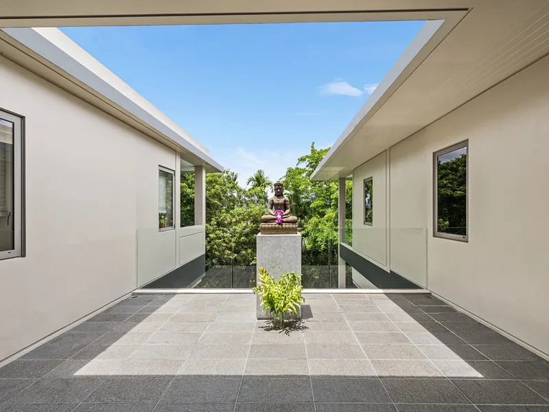 5-Bedroom Luxury Pool Villa for Sale, Cherng Talay, Freehold - Cherng Talay, Phuket - Main photo