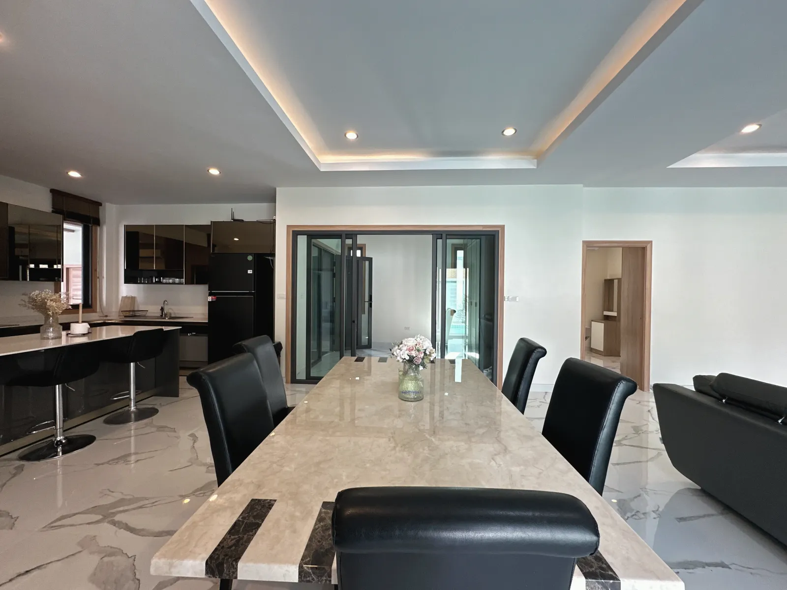 4-Bedroom Modern Pool Villa for Rent, Rawai - Rawai, Phuket - Photo 16