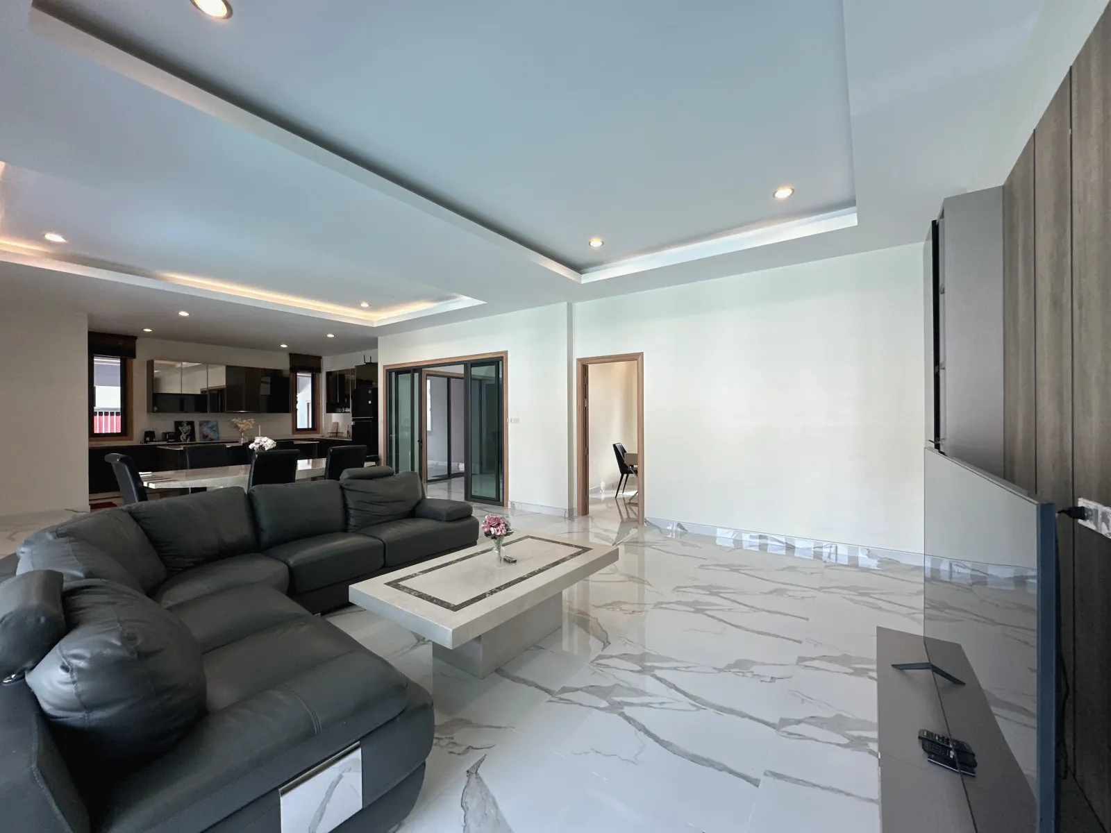4-Bedroom Modern Pool Villa for Rent, Rawai - Rawai, Phuket - Photo 13