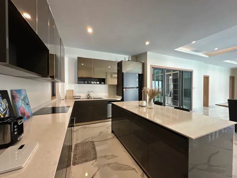4-Bedroom Modern Pool Villa for Rent, Rawai - Rawai, Phuket - Main photo