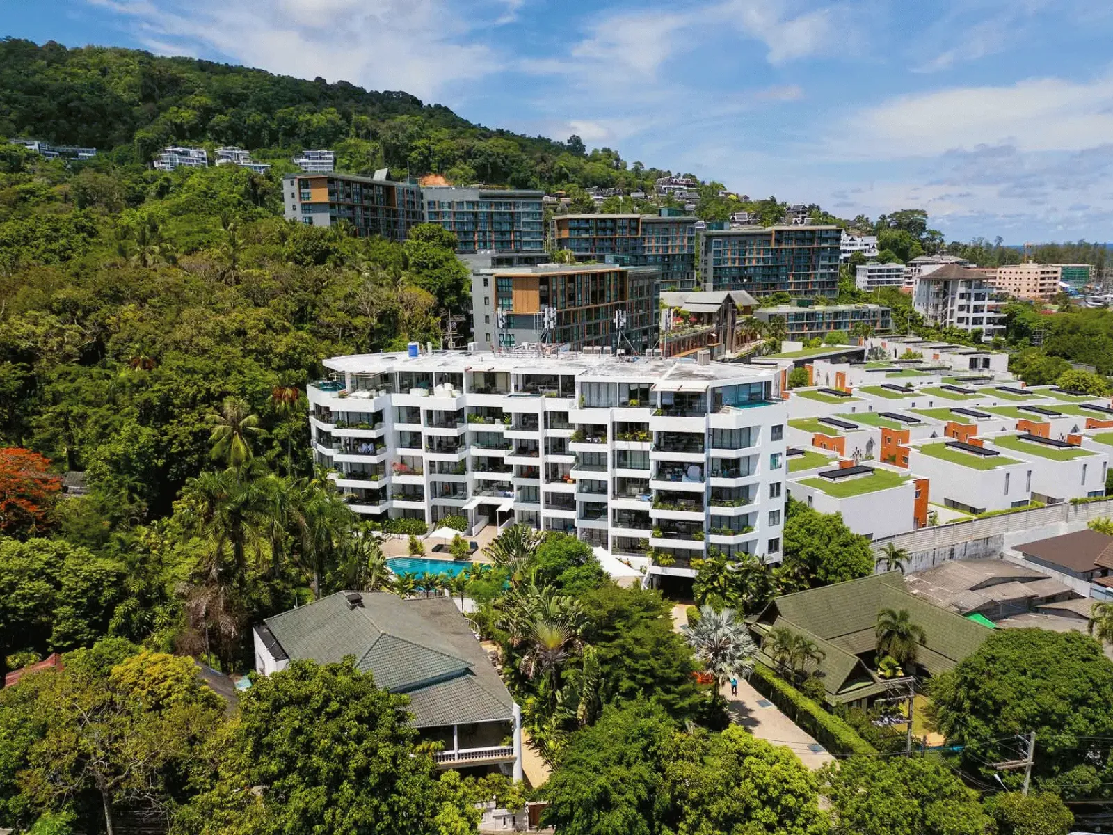 2-Bedroom Sea View Condo for Sale, Surin Beach (157 sqm) - Surin Beach, Phuket - Photo 6