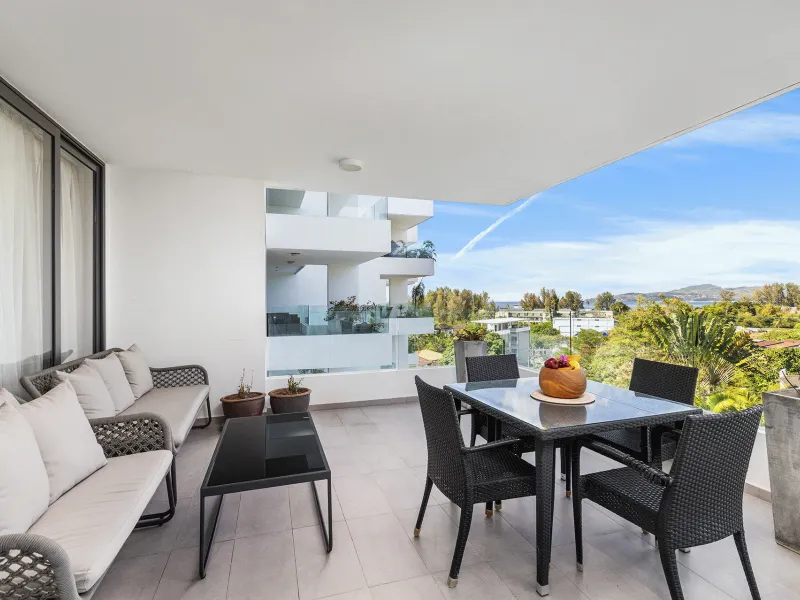 2-Bedroom Sea View Condo for Sale, Surin Beach (157 sqm) - Surin Beach, Phuket - Main photo