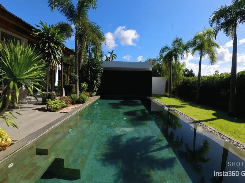 Villa de 4 chambres avec piscine au bord du lac à louer à Cherng Talay. - Cherng Talay, Phuket - Photo principale