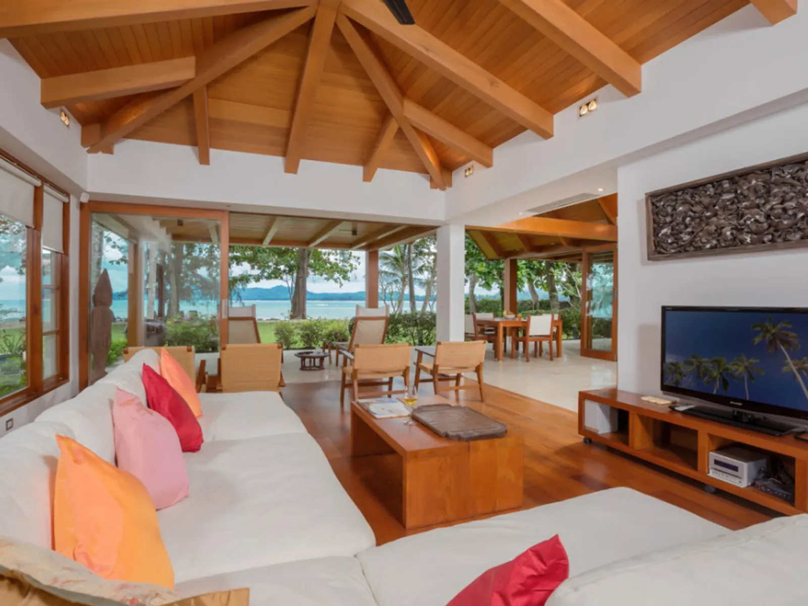 3-Bedroom Beachfront Pool Villa for Sale, Bang Tao - Bang Tao, Phuket - Photo 10