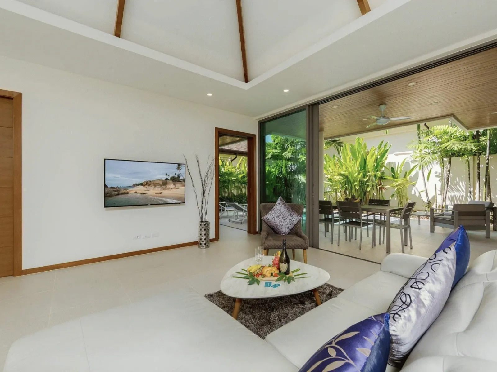 4-Bedroom Luxury Villa for Sale, Rawai, Freehold - Rawai, Phuket - Photo 36