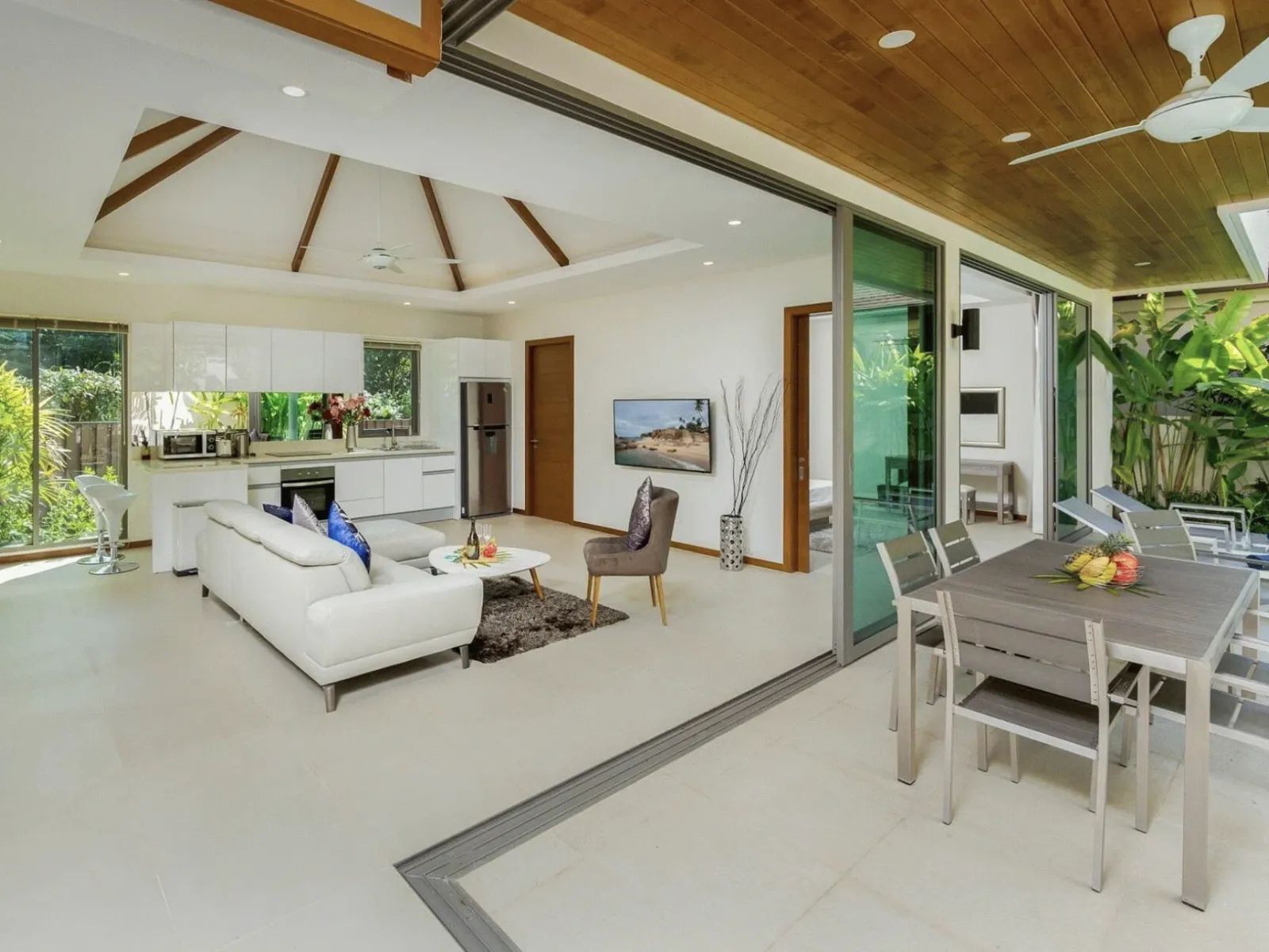 4-Bedroom Luxury Villa for Sale, Rawai, Freehold - Rawai, Phuket - Photo 38