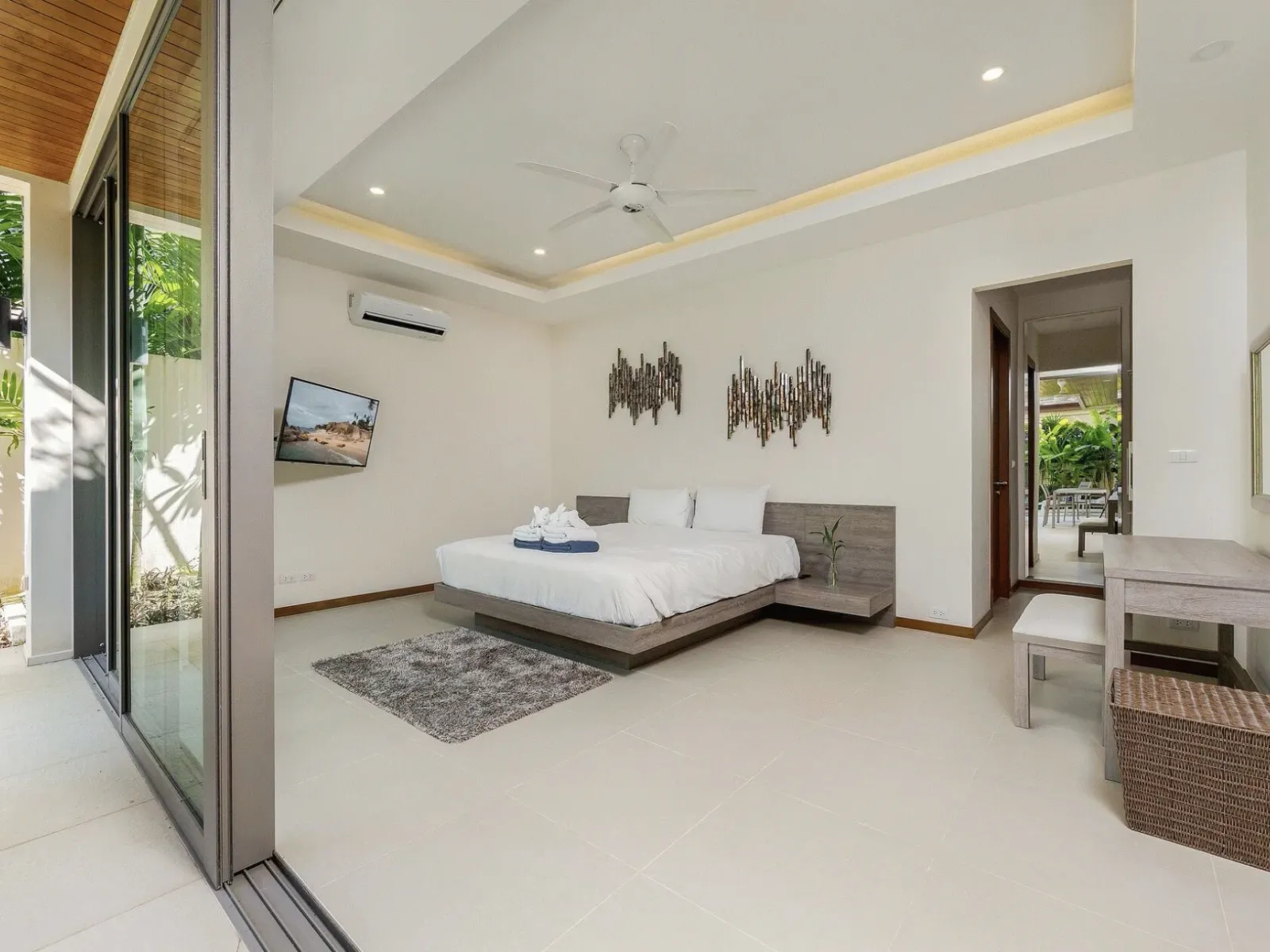 4-Bedroom Luxury Villa for Sale, Rawai, Freehold - Rawai, Phuket - Photo 33