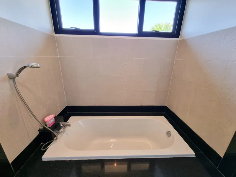 3-Bedroom Pool Villa for Rent, Rawai, Soi Namjai, Peaceful Cul-de-Sac - Rawai, Phuket - Main photo