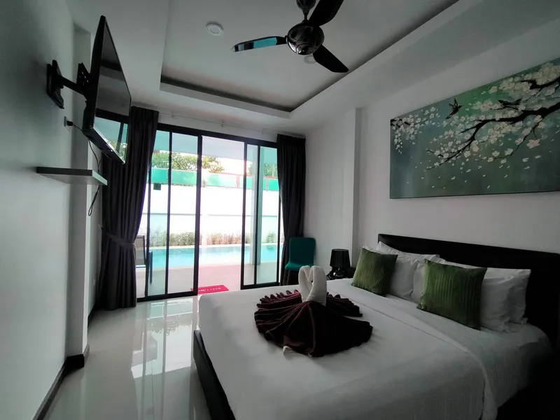 4-Bedroom Pool Villa for Rent, Rawai, with Garden - Rawai, Phuket - Main photo