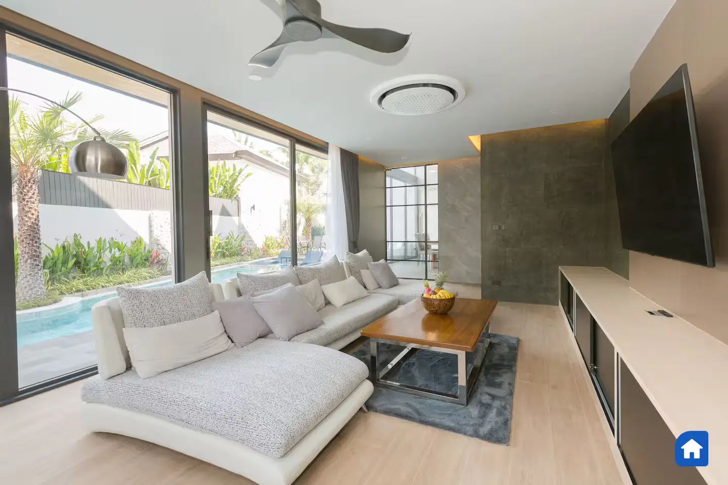 4-Bedroom Luxury Villa for Sale, Rawai, Investment Property - Rawai, Mueang Phuket - Main photo