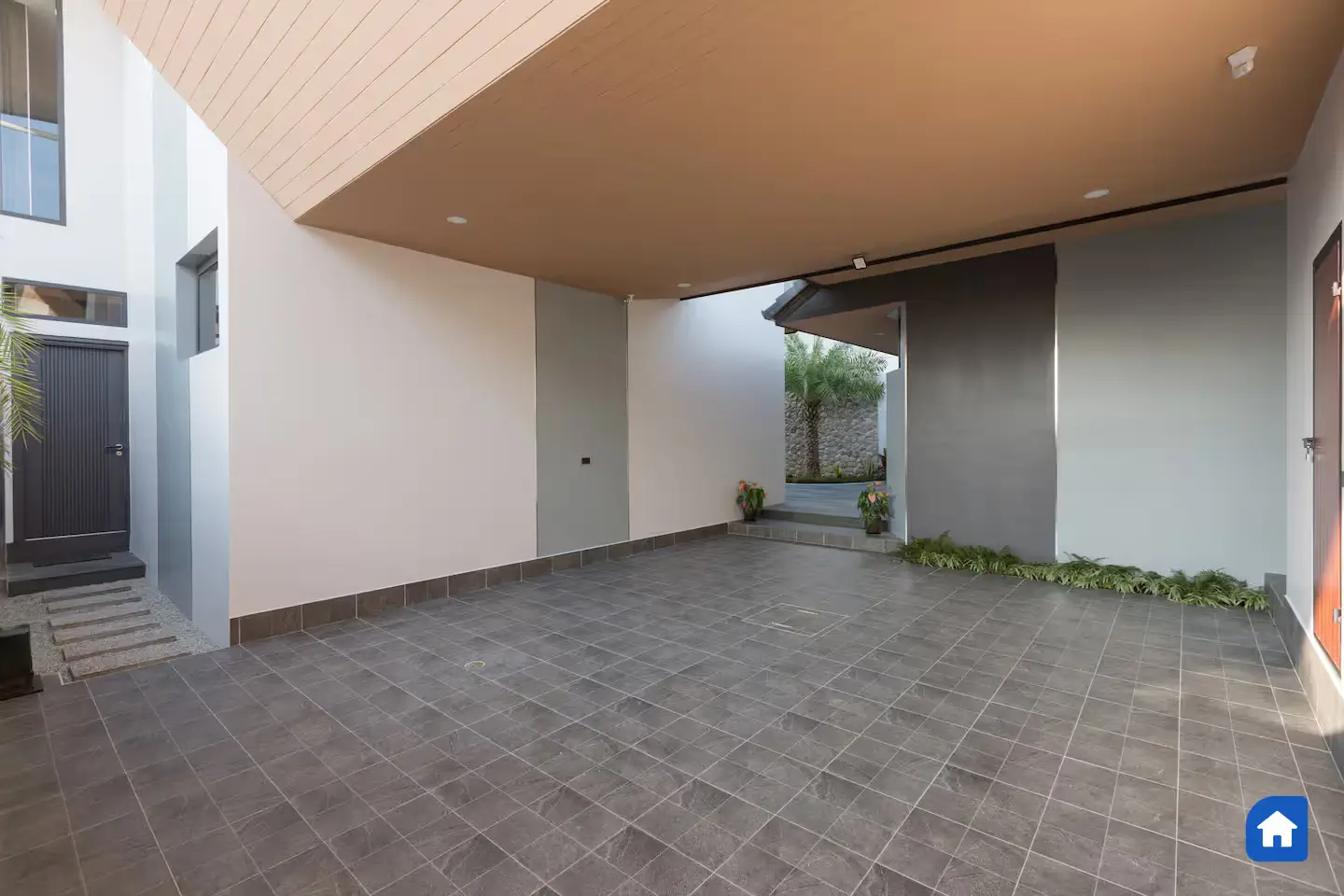 4-Bedroom Luxury Villa for Sale, Rawai, Investment Property - Rawai, Mueang Phuket - Main photo