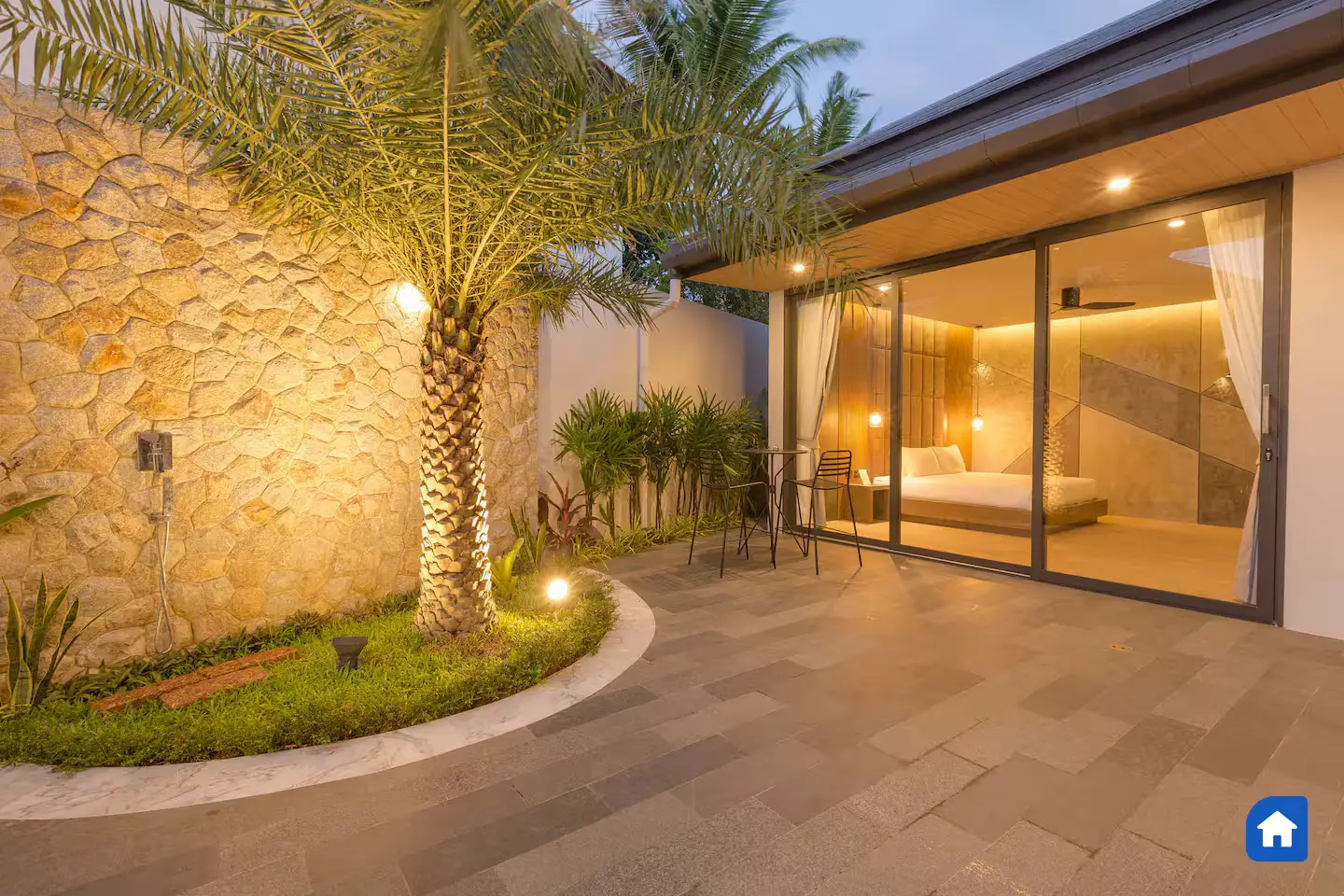 4-Bedroom Luxury Villa for Sale, Rawai, Investment Property - Rawai, Mueang Phuket - Main photo