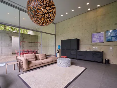 Вилла Таланг работы Кулапата Янтрасаста – Аукционная продажа - Thalang, Phuket - Фото 4