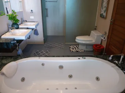 Layan Gardens, 3-Bedroom Sea View Apartment for Rent, Layan - Layan, Phuket - Photo 35